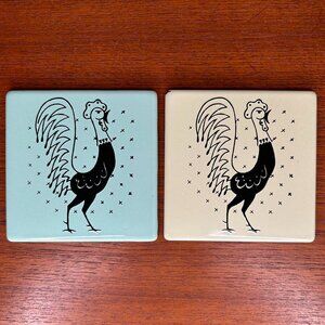 Vintage 1950s Set of Frigidaire Porcelain Pot Rooster Holders/Trivets